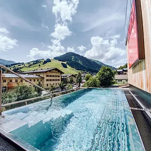 Aparthotel Thomsn-alpine Rock, Saalbach-Hinterglemm