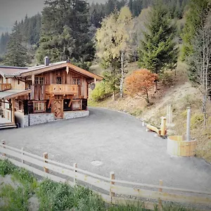 Almhuette Lengau Chalet